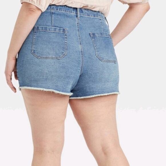 Knox Rose‎ Light Wash Embroidered Side Pockets Raw Hem Mid Rise Shorts Sz 10 NEW - Picture 2 of 10